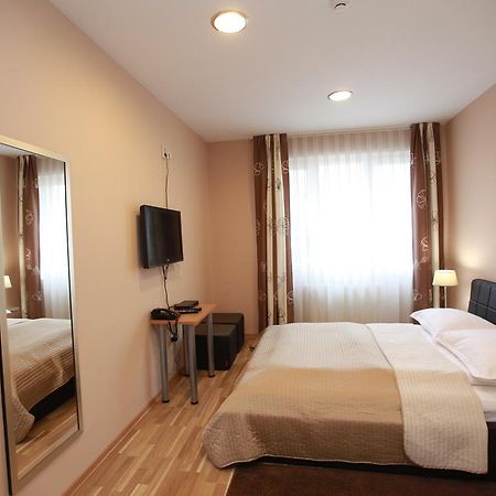 Hotel Petrijevci Bizovac Rum bild