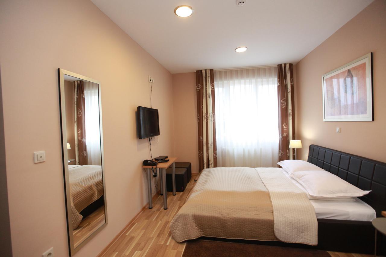 Hotel Petrijevci Bizovac Rum bild